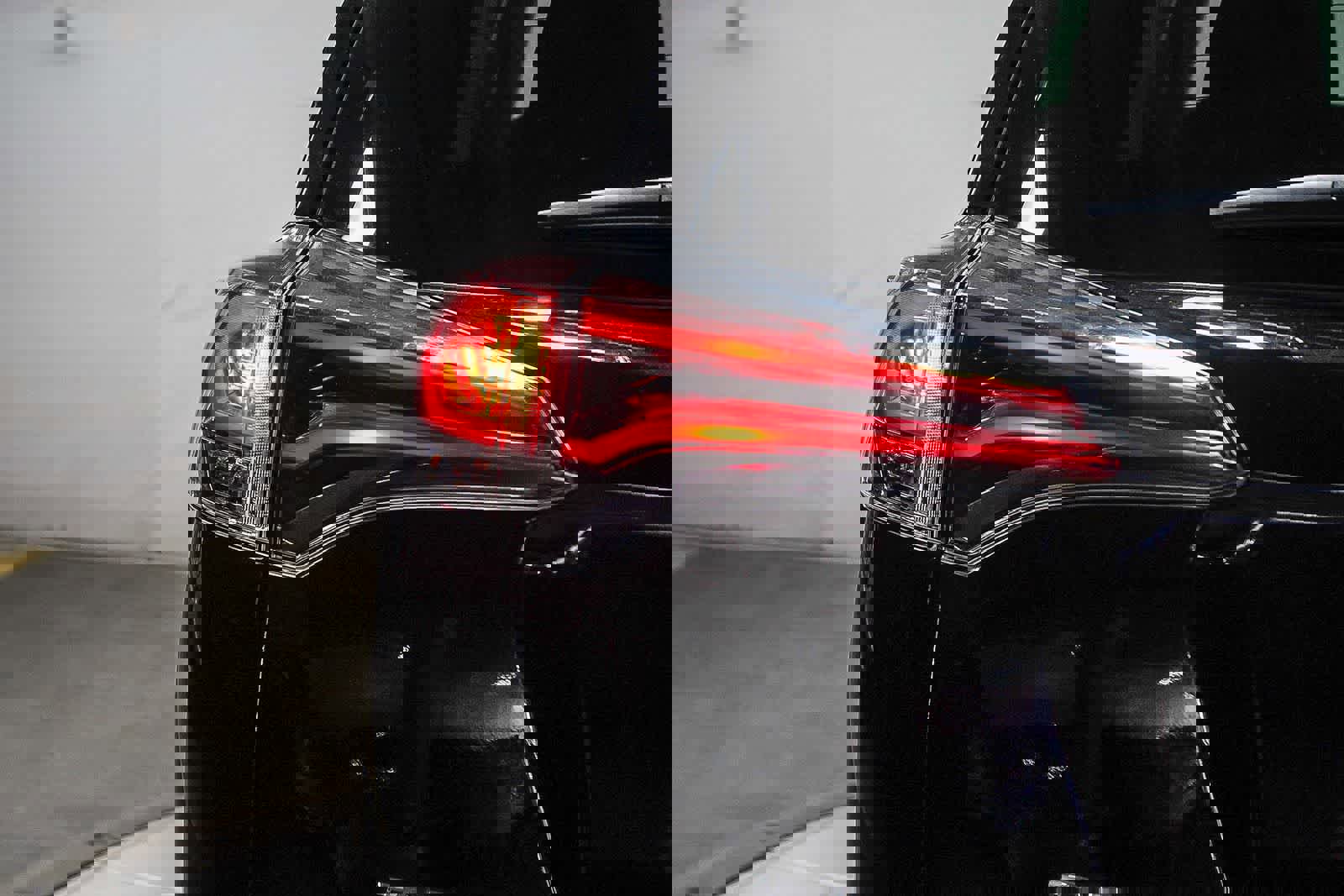 Certified 2018 Toyota RAV4 LE image 7