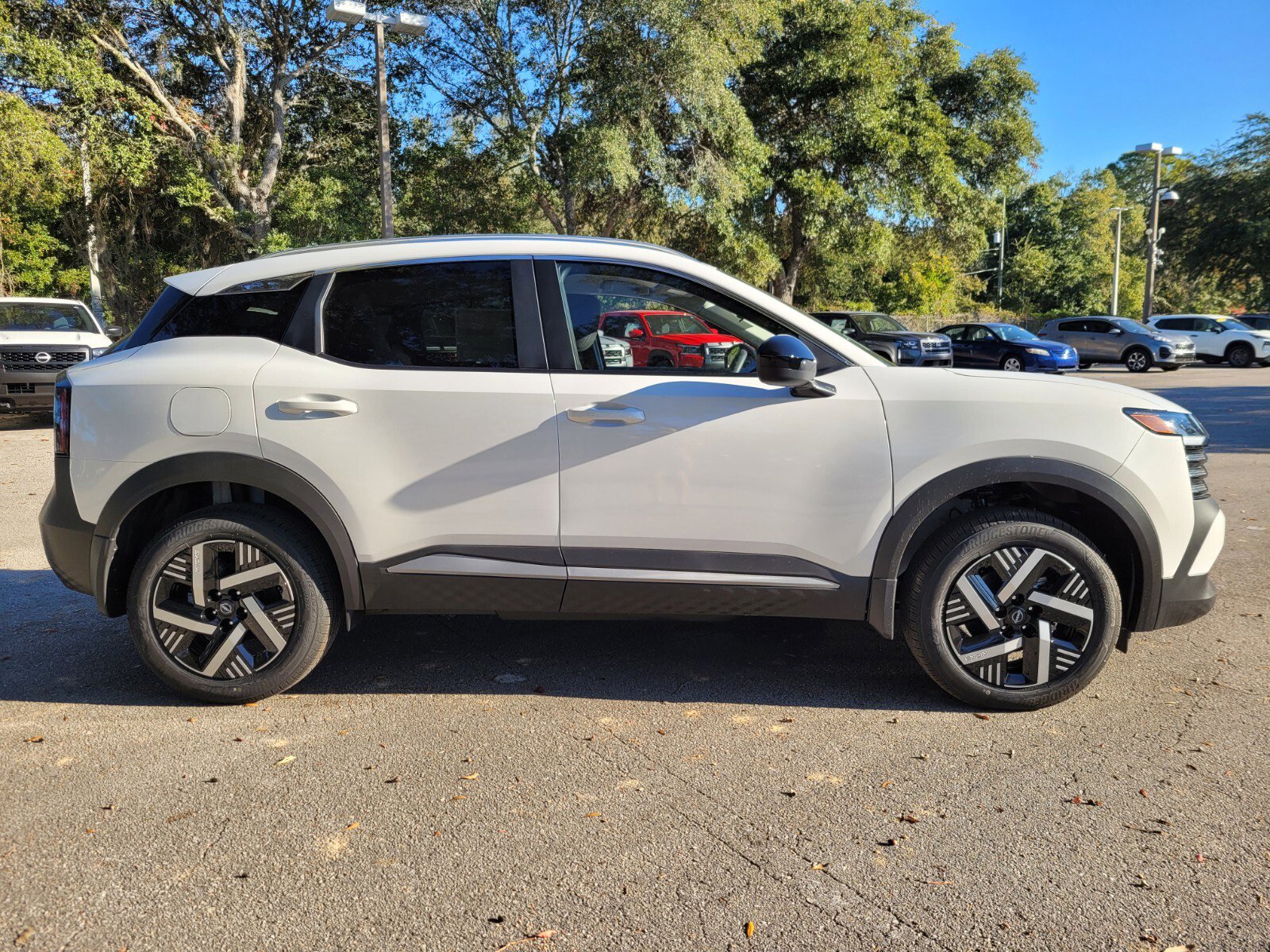 New 2026 Nissan Kicks SV image 7
