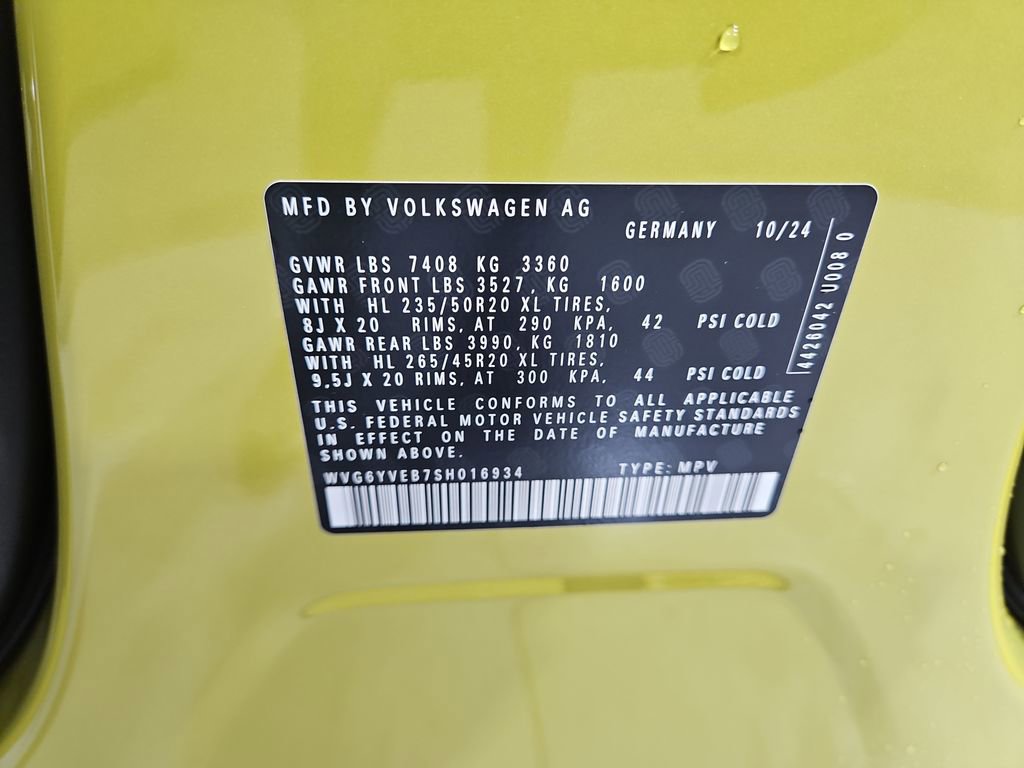 New 2025 Volkswagen ID. Buzz 1st Edition AWD/4WD image 30