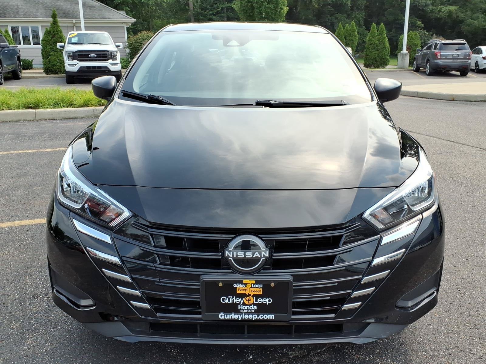 Used 2024 Nissan Versa S w/ S Plus Package FWD image 2