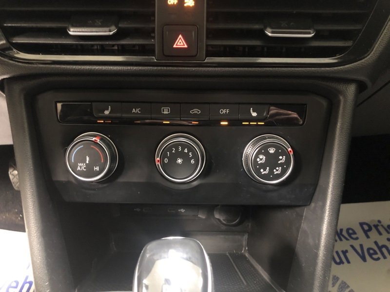 Used 2022 Volkswagen Taos SE image 27