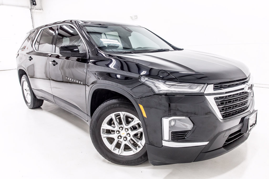 Used 2023 Chevrolet Traverse LS w/ LPO, Cargo Package FWD image 9