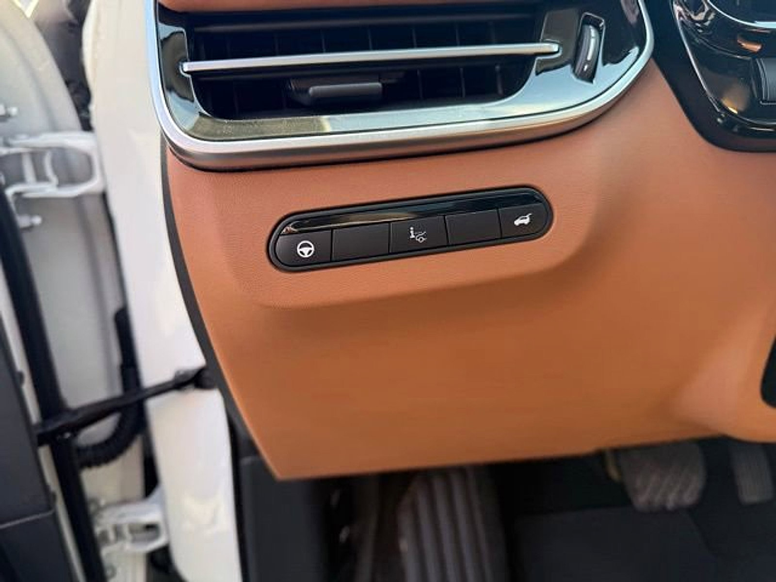 Certified 2025 INFINITI QX60 Sensory w/ Vision Package AWD/4WD image 12