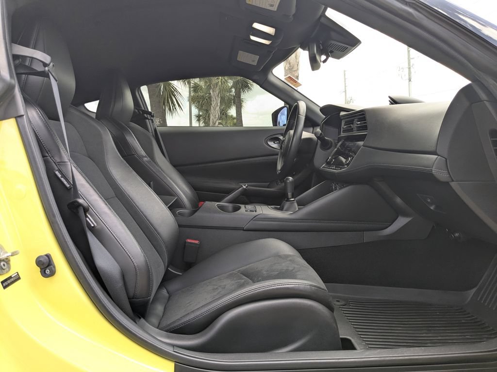 Used 2024 Nissan Z Performance w/ Floor Mat Package RWD image 18