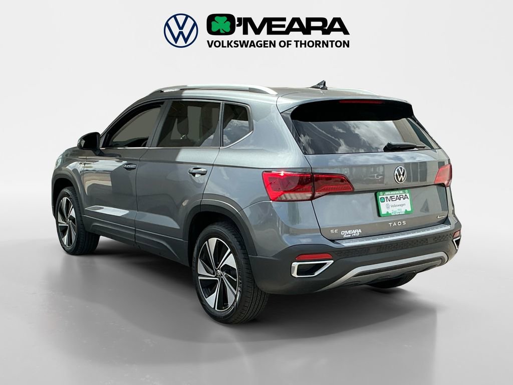 Used 2023 Volkswagen Taos SE w/ Panoramic Sunroof Package image 3