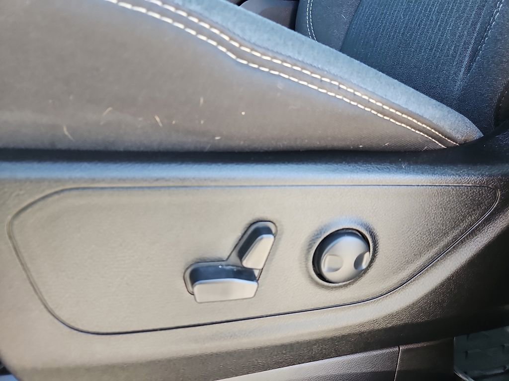 Used 2024 RAM 1500 Big Horn AWD/4WD image 14