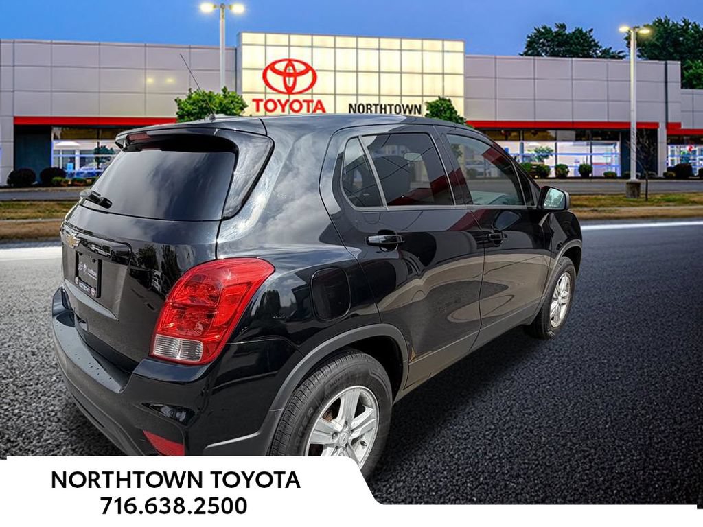 Used 2020 Chevrolet Trax LS w/ Tint and Cruise Package FWD image 21