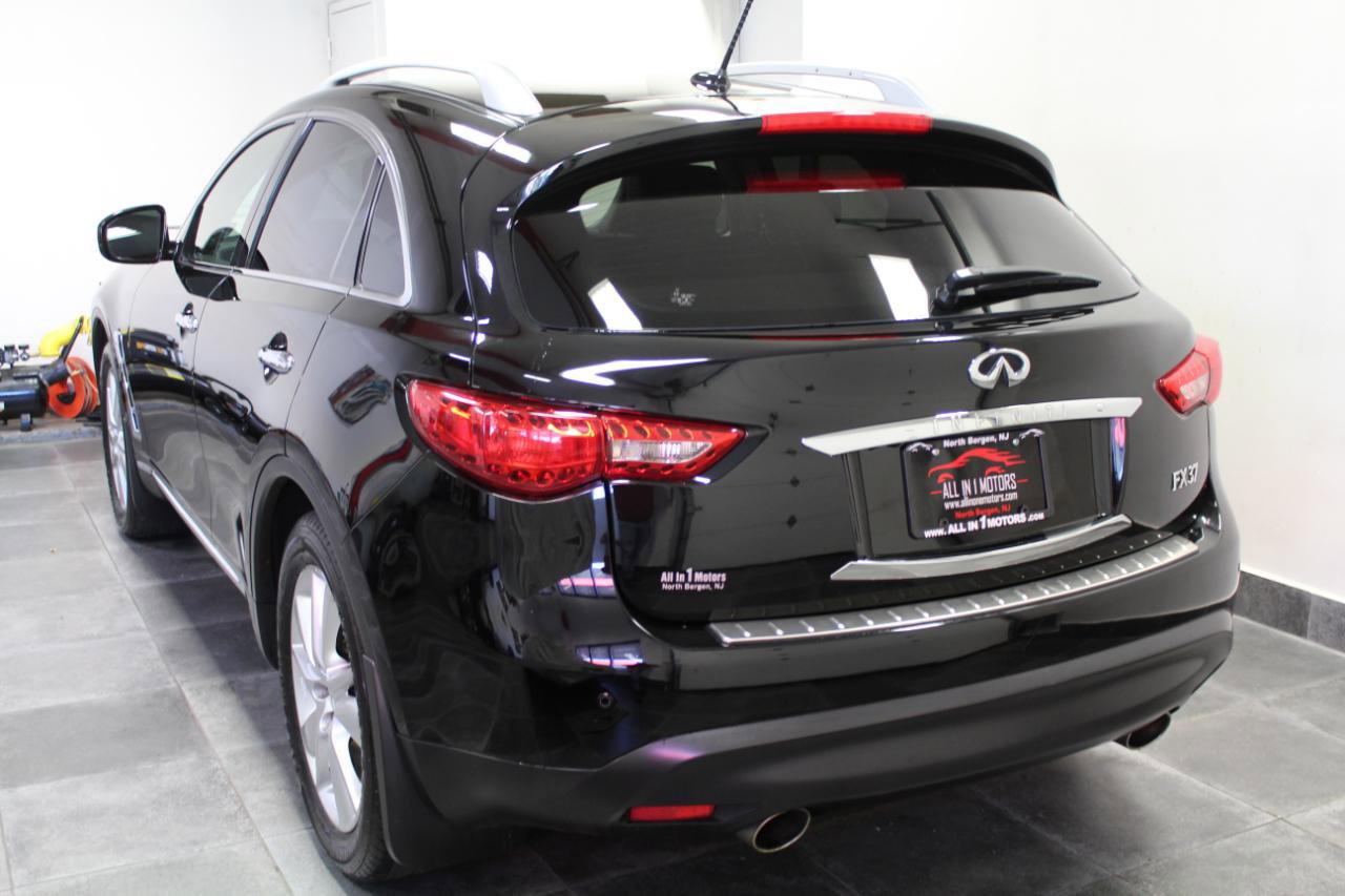Used 2013 INFINITI FX37 AWD w/ Premium Pkg image 4