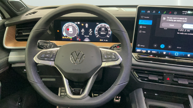 New 2026 Volkswagen Tiguan SEL R-Line AWD/4WD image 22