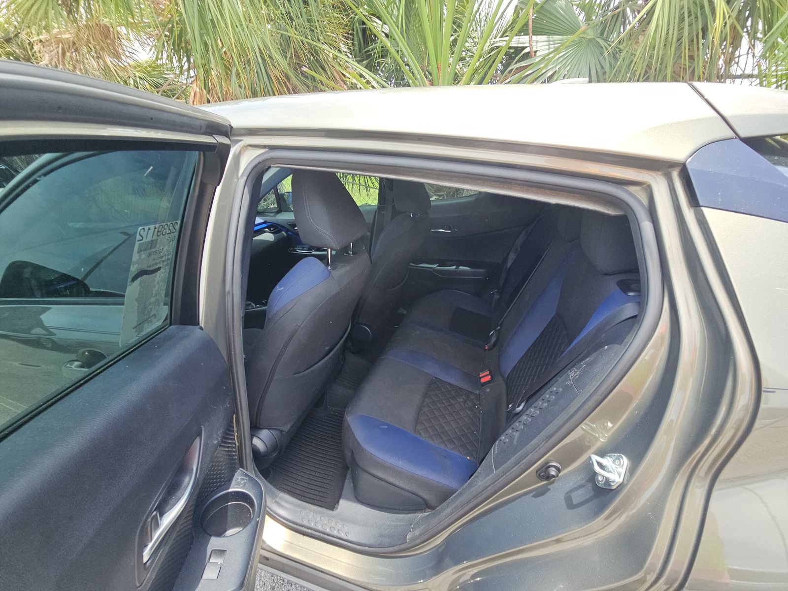Used 2021 Toyota C-HR XLE FWD image 15