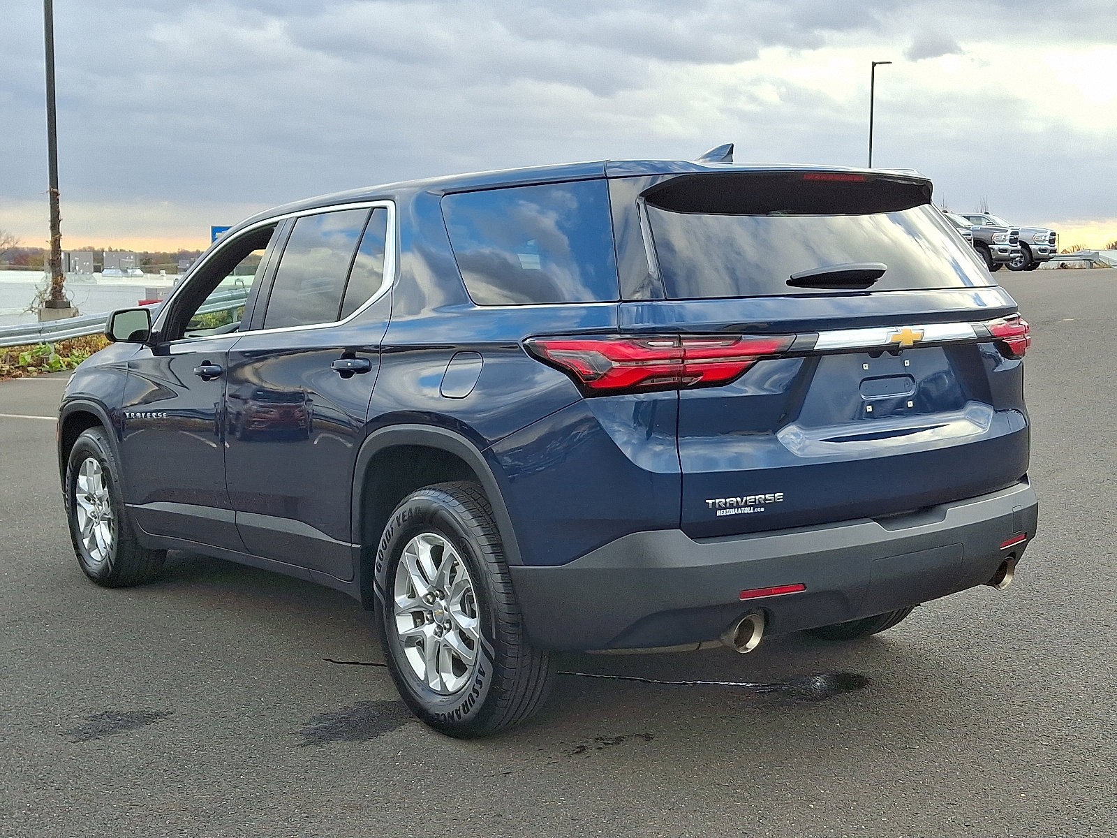 Certified 2023 Chevrolet Traverse LS image 4