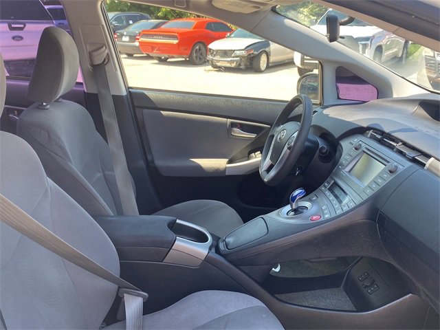 Used 2013 Toyota Prius Plug-In Hybrid image 11