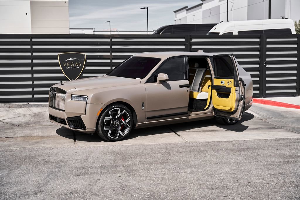 Used 2026 Rolls-Royce Cullinan Black Badge AWD/4WD image 5