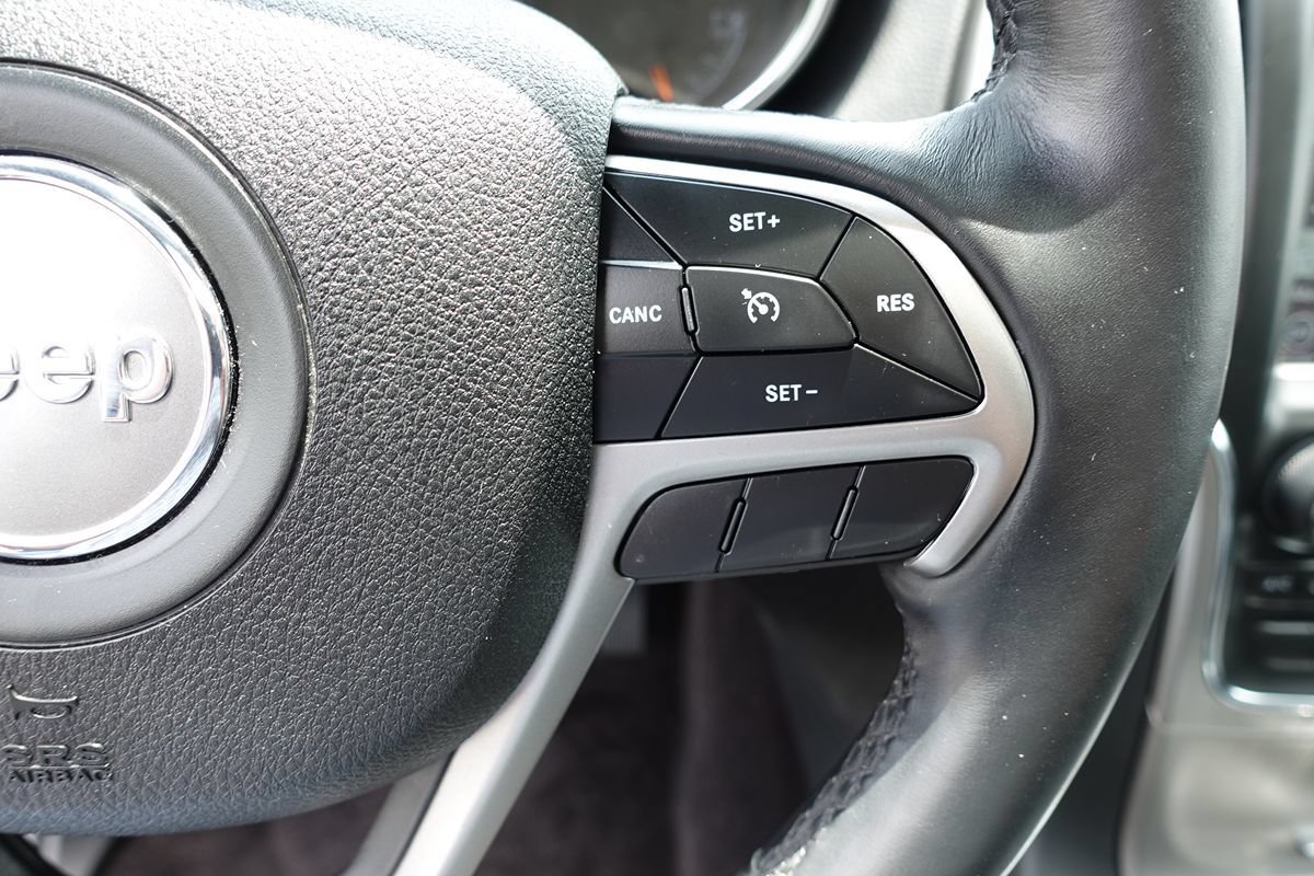 Used 2018 Jeep Grand Cherokee Limited AWD/4WD image 54