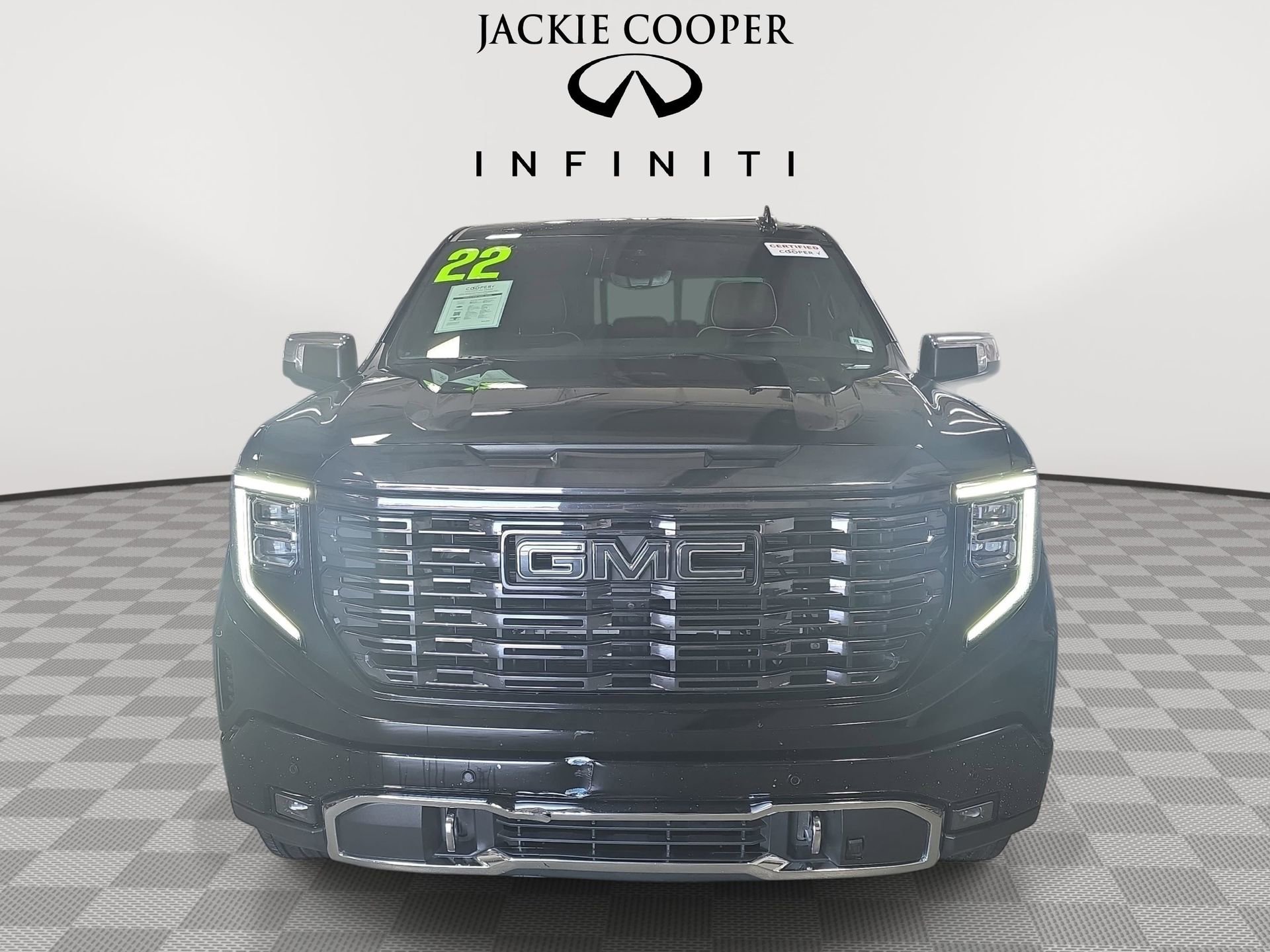 Used 2022 GMC Sierra 1500 Denali Ultimate AWD/4WD image 2