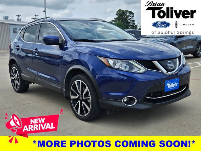 Used 2019 Nissan Rogue Sport SL w/ Premium Package image 1