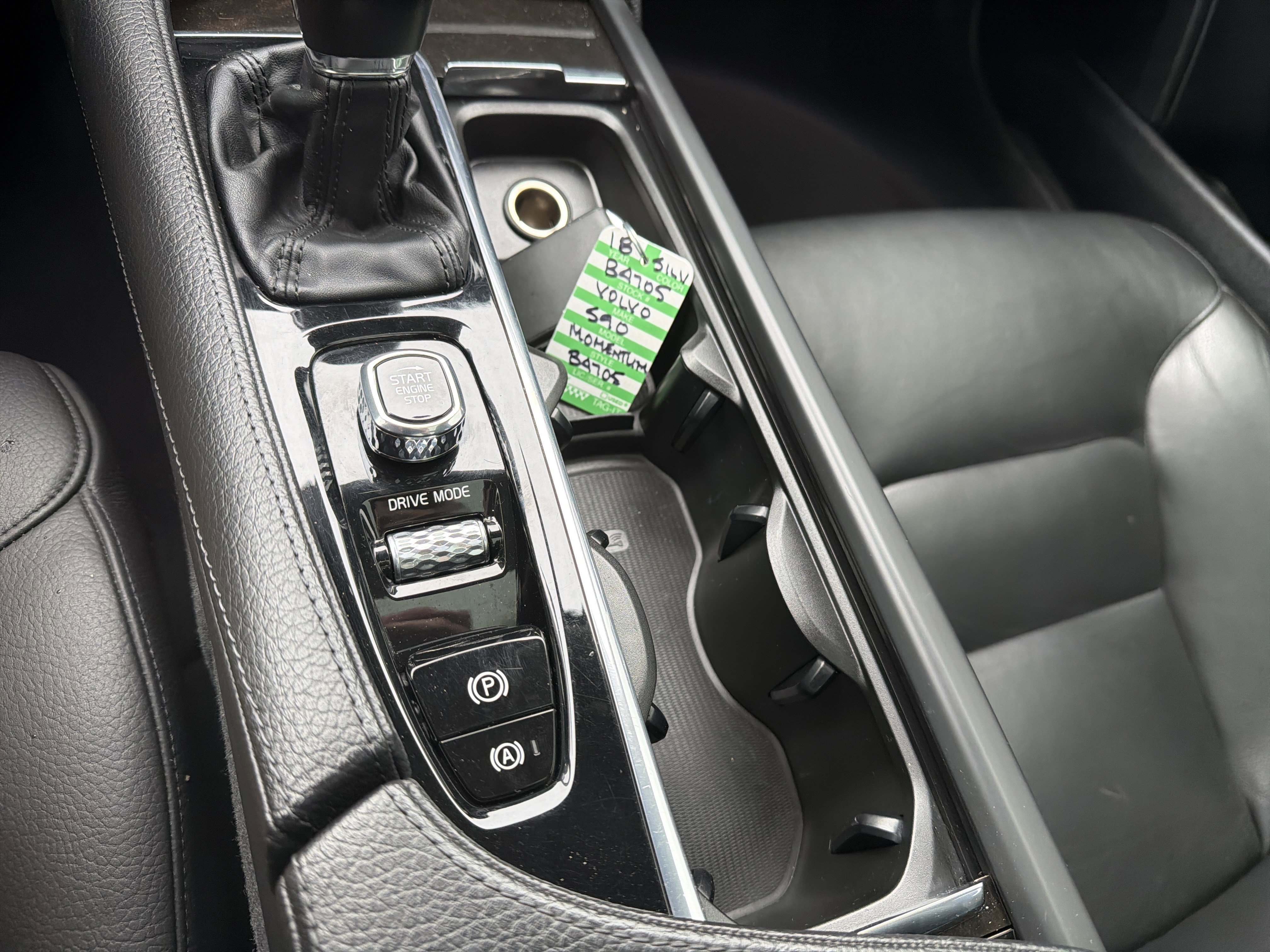 Used 2018 Volvo S90 T5 Momentum w/ Convenience Package AWD/4WD image 23