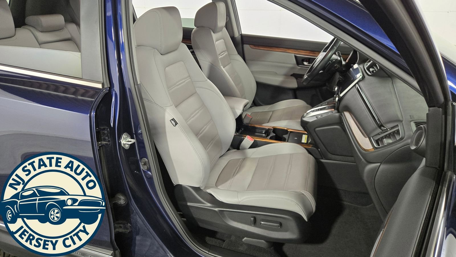 Used 2021 Honda CR-V Touring image 40