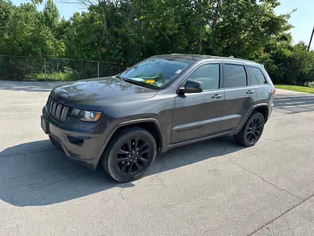 Certified 2020 Jeep Grand Cherokee Altitude AWD/4WD image 14