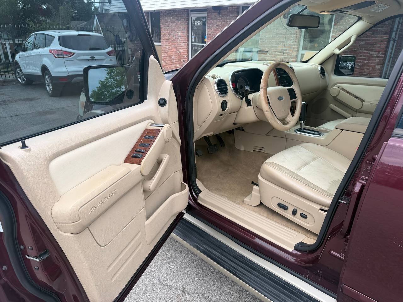 Used 2006 Ford Explorer Eddie Bauer RWD image 13