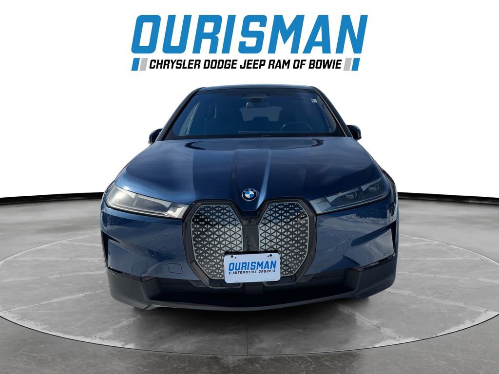 Used 2023 BMW iX xDrive50 w/ Convenience Package image 8