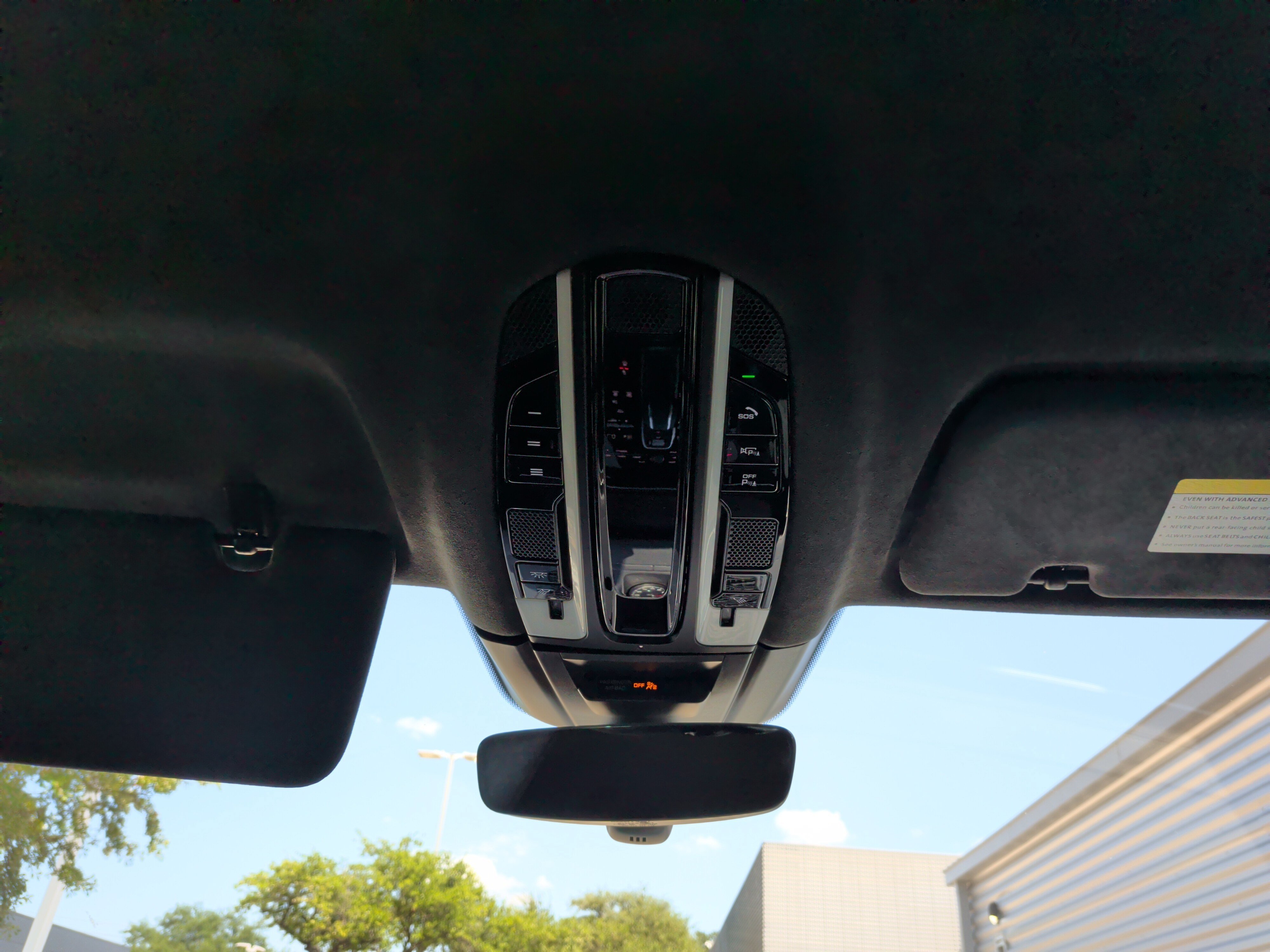 Used 2020 Porsche Cayenne Turbo AWD/4WD image 26