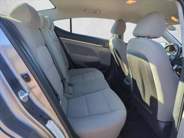 Used 2019 Hyundai Elantra SEL FWD image 18