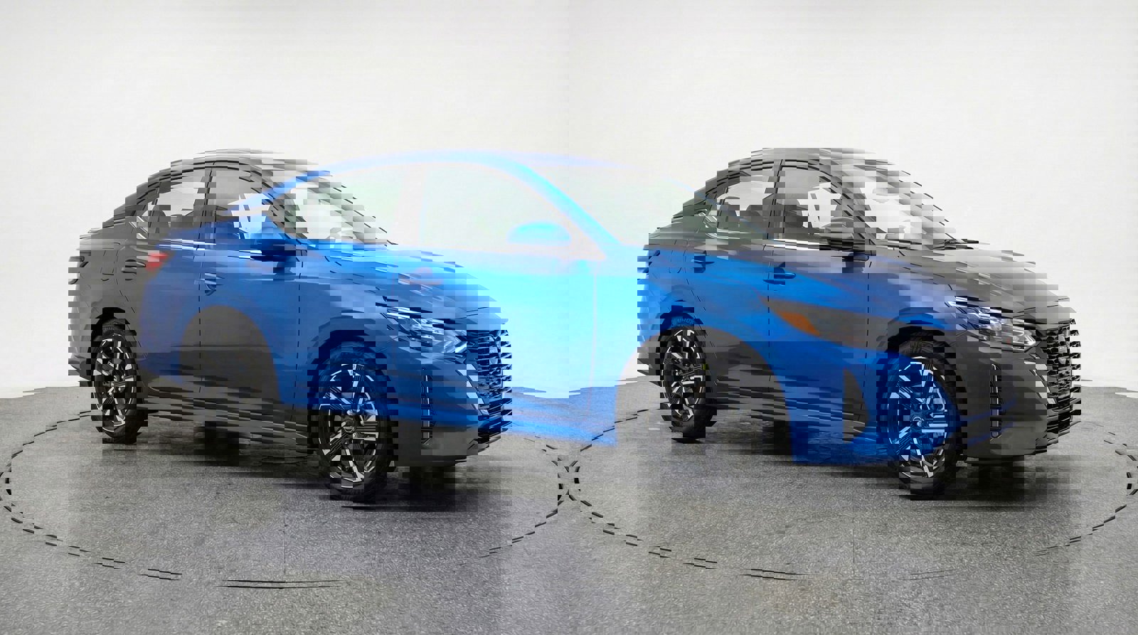 Used 2025 Nissan Sentra SV image 1