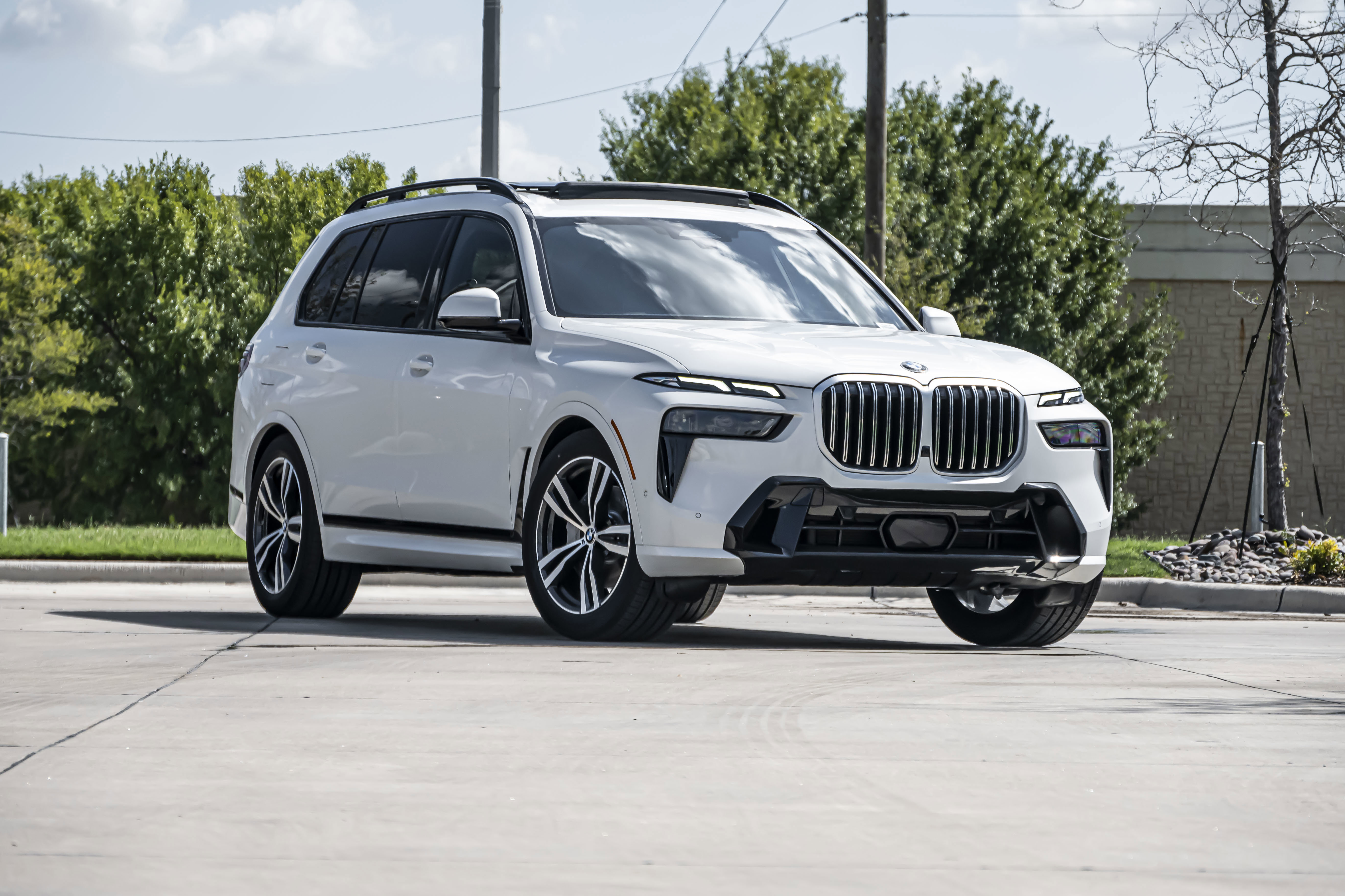 New 2026 BMW X7 xDrive40i w/ M Sport Package image 2