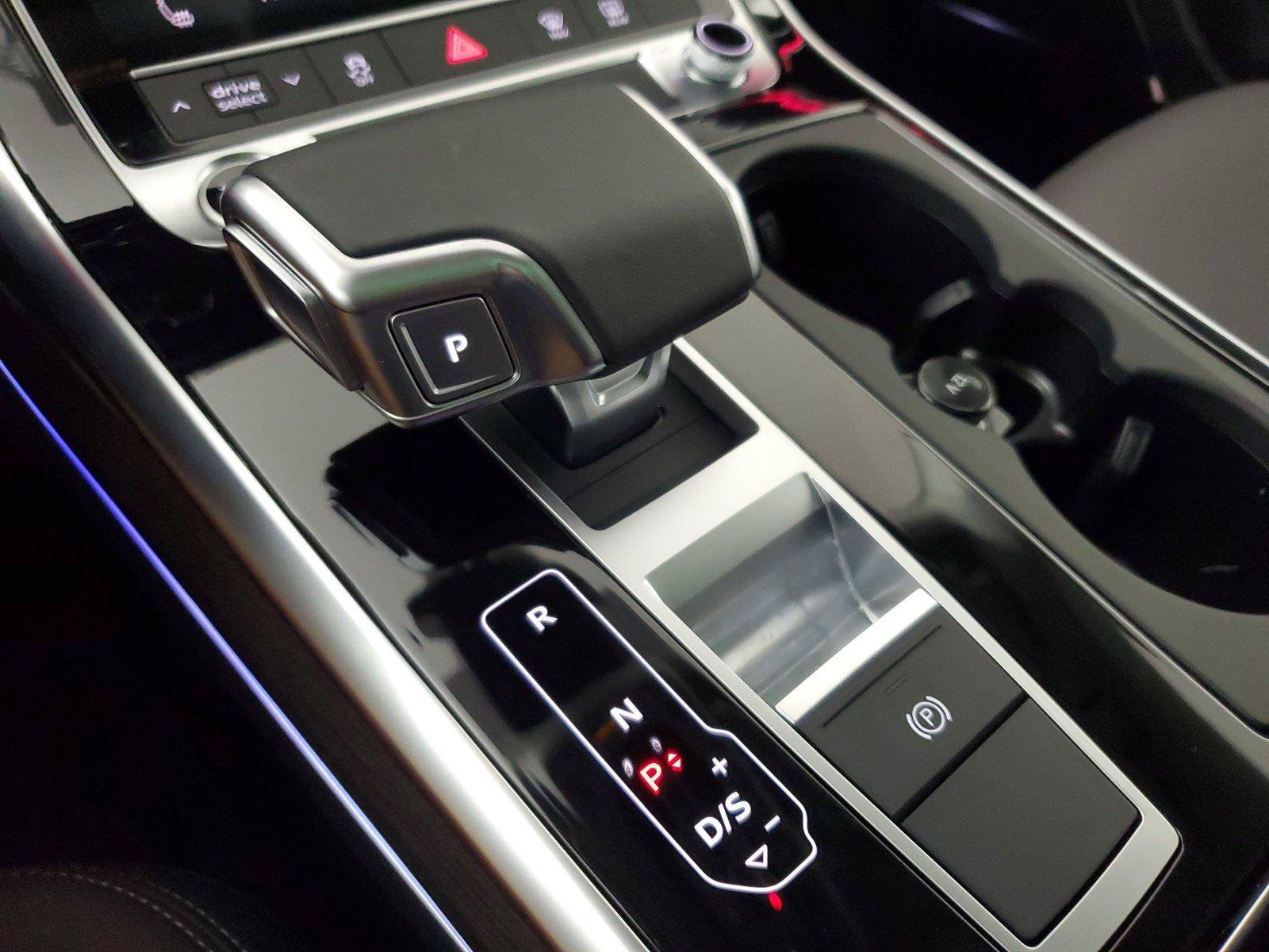Used 2026 Audi Q8 Premium AWD/4WD image 32