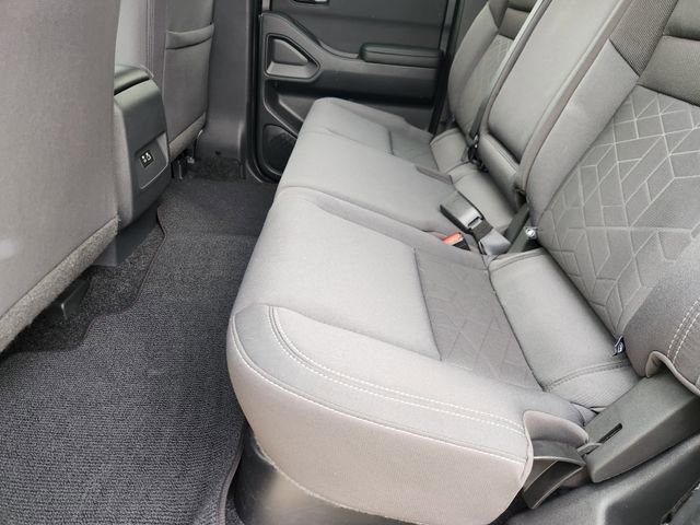 Used 2025 Nissan Frontier SV RWD image 30