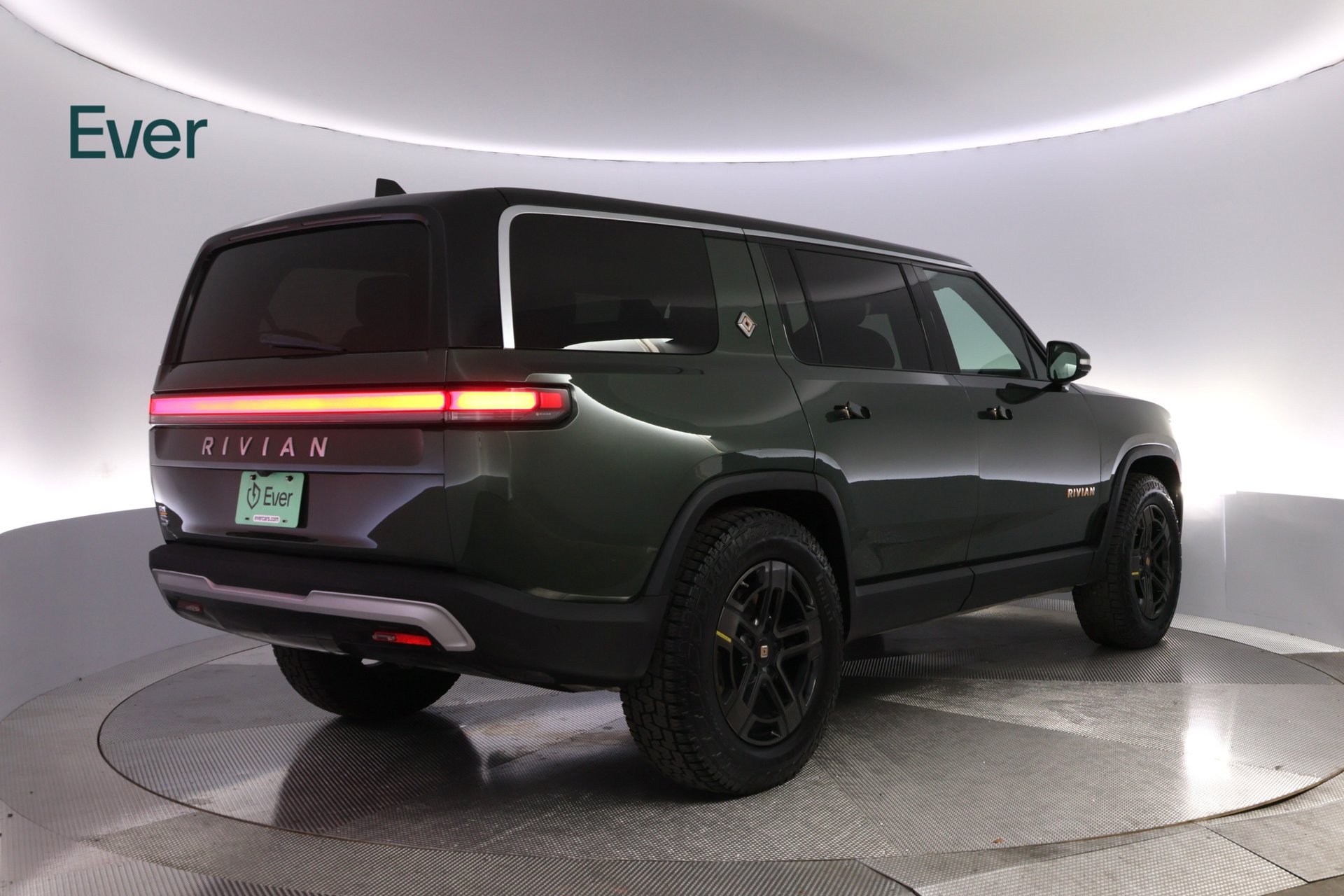 Used 2023 Rivian R1S Adventure Quad AWD/4WD image 3