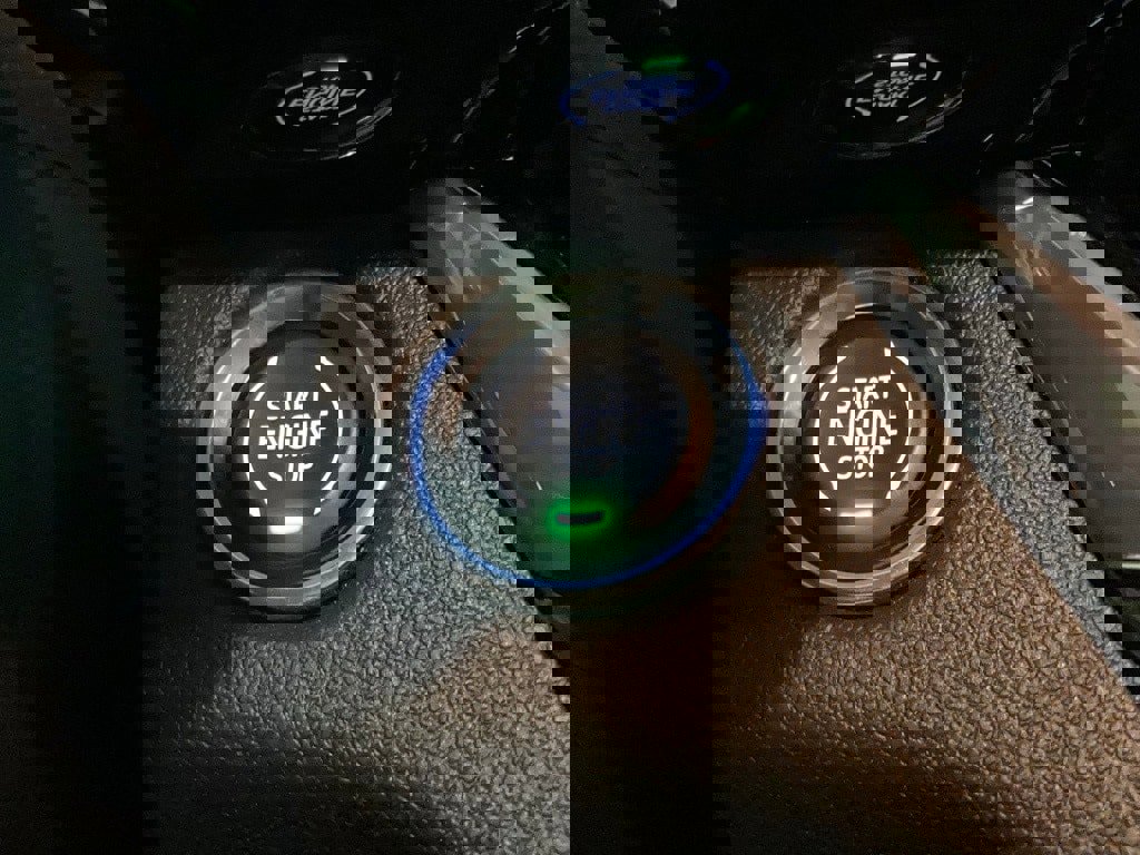 Used 2025 Buick Envista Sport Touring image 19