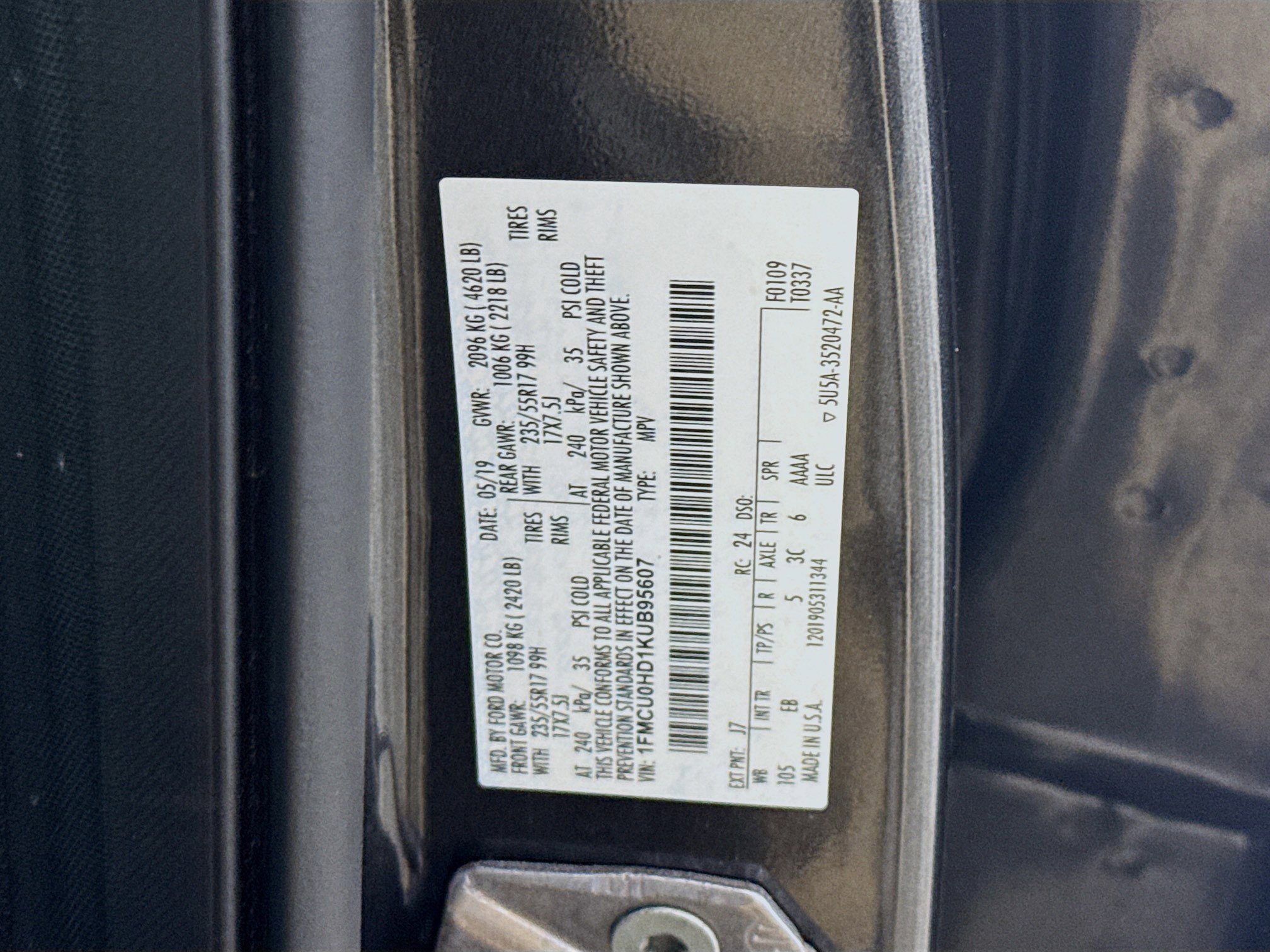 Used 2019 Ford Escape SEL image 40