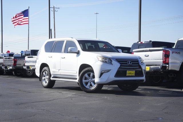 Used 2014 Lexus GX 460 image 2