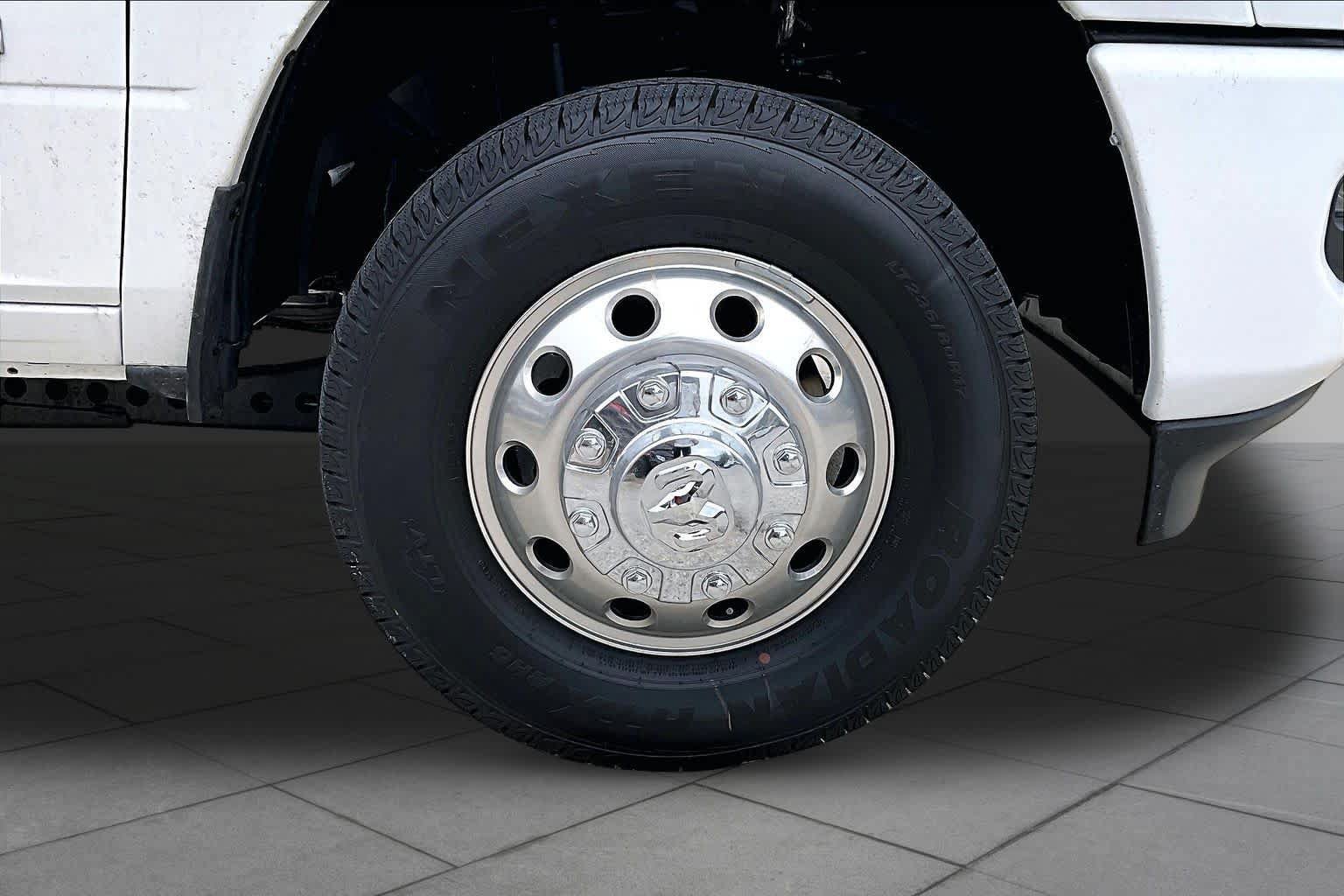 New 2027 RAM 3500 Big Horn AWD/4WD image 11