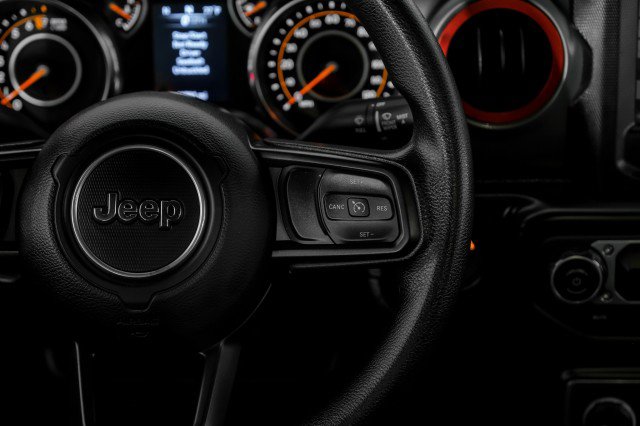 Used 2022 Jeep Wrangler Unlimited Sport image 14