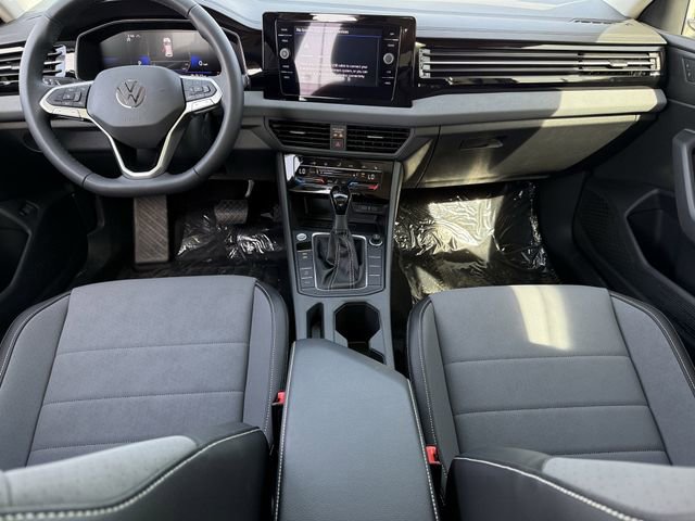 New 2026 Volkswagen Jetta SE image 8