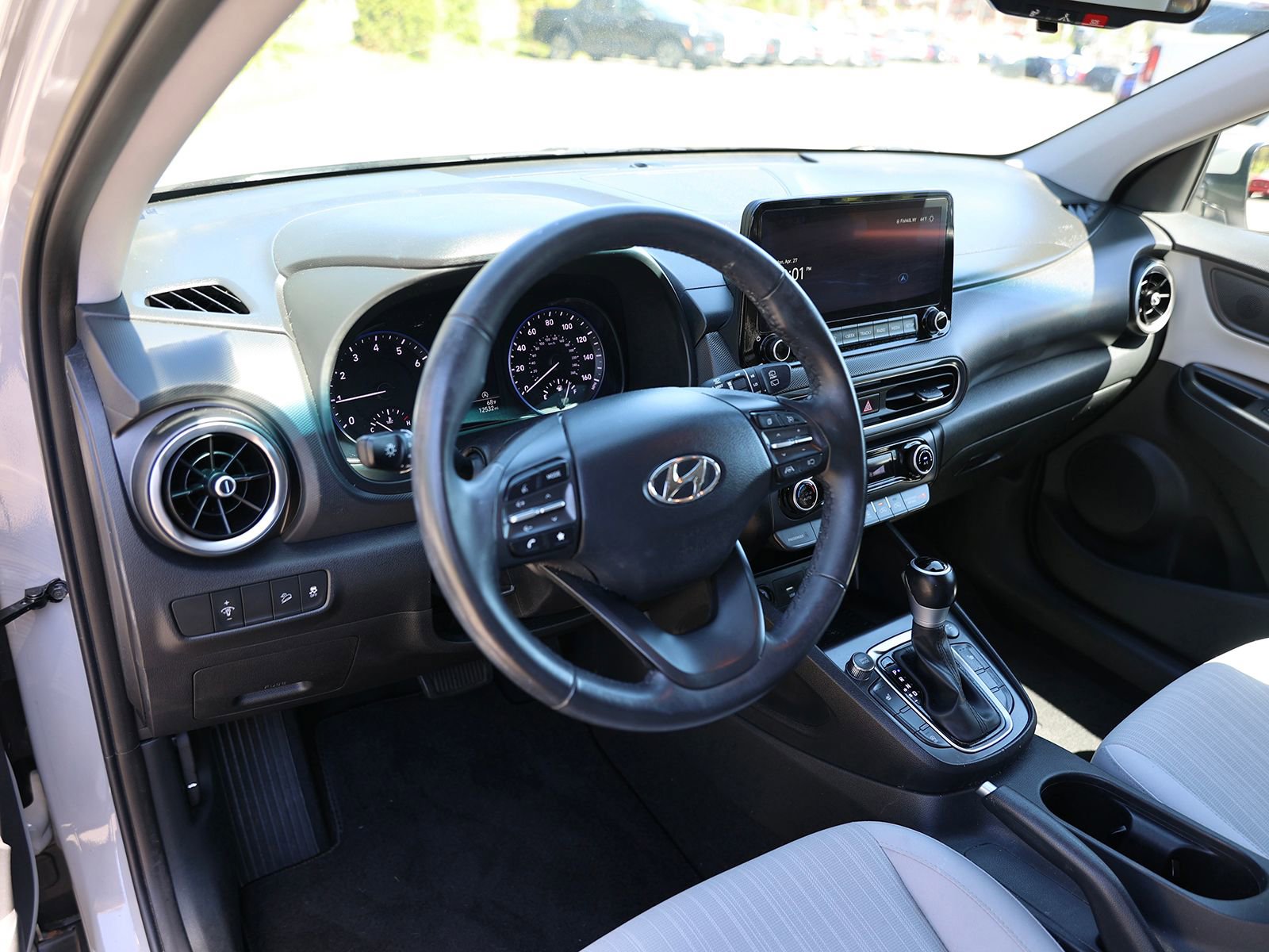 Certified 2023 Hyundai Kona SEL w/ Convenience Package AWD/4WD image 15