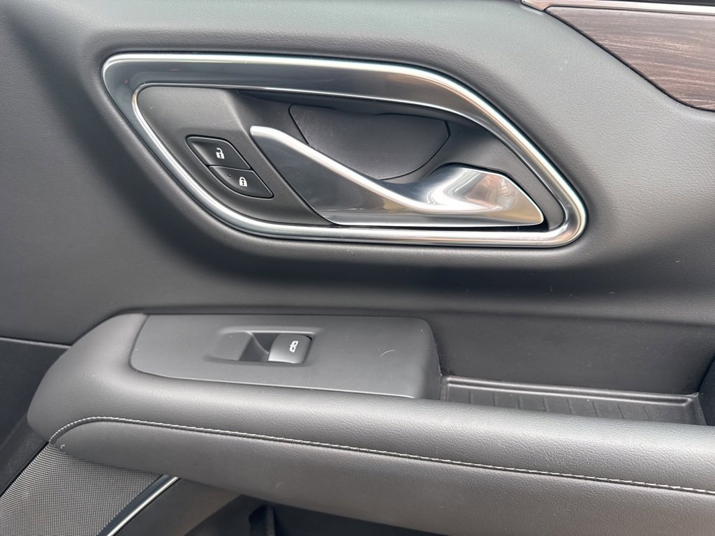 Used 2023 Chevrolet Tahoe Z71 w/ Luxury Package image 26