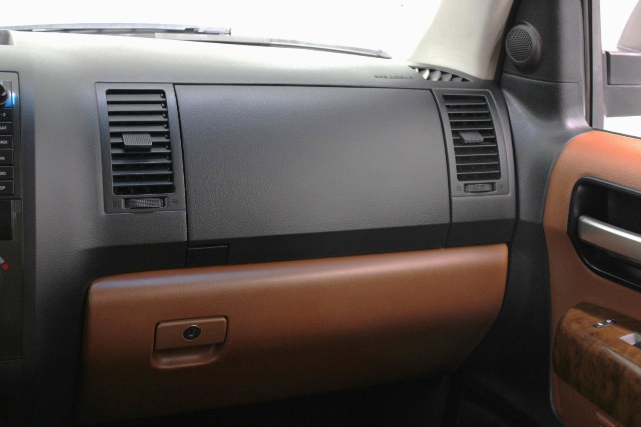 Used 2008 Toyota Sequoia Platinum image 57