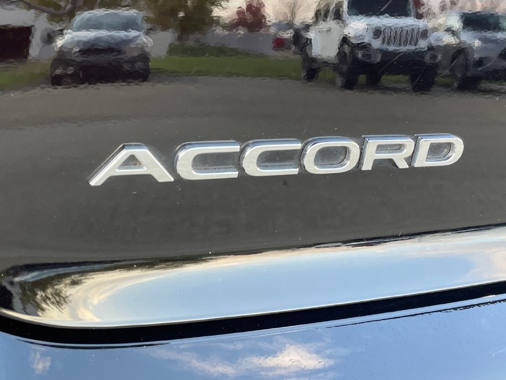 Used 2025 Honda Accord Touring image 17