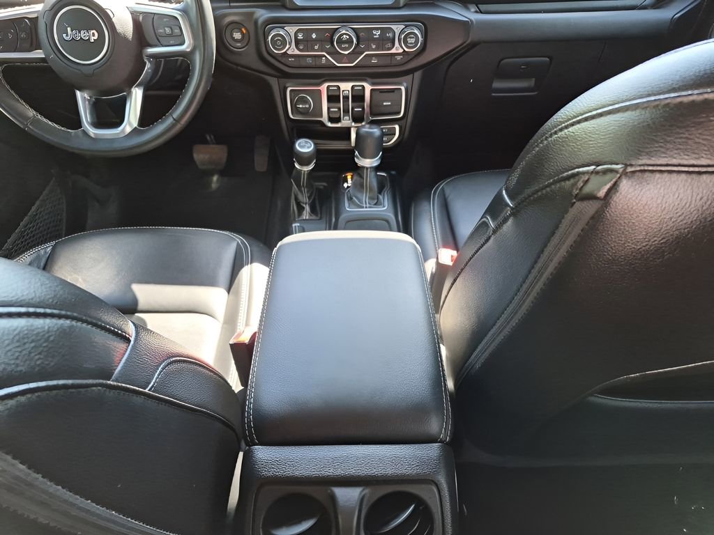 Used 2022 Jeep Wrangler Unlimited Sahara w/ Cold Weather Group image 22