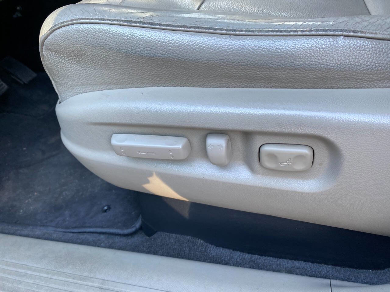 Used 2012 Honda Pilot Touring image 17