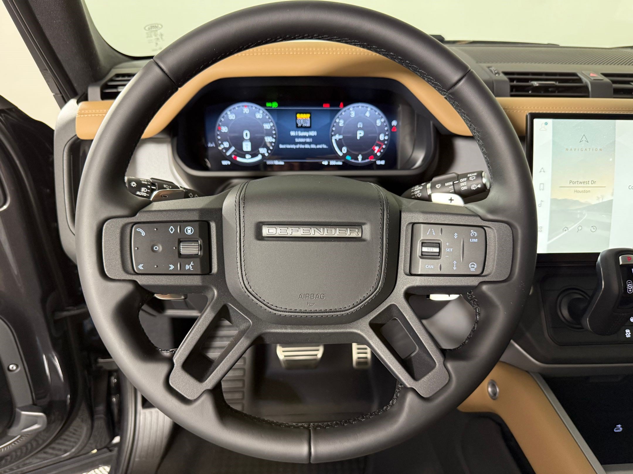New 2026 Land Rover Defender 90 V8 AWD/4WD image 11