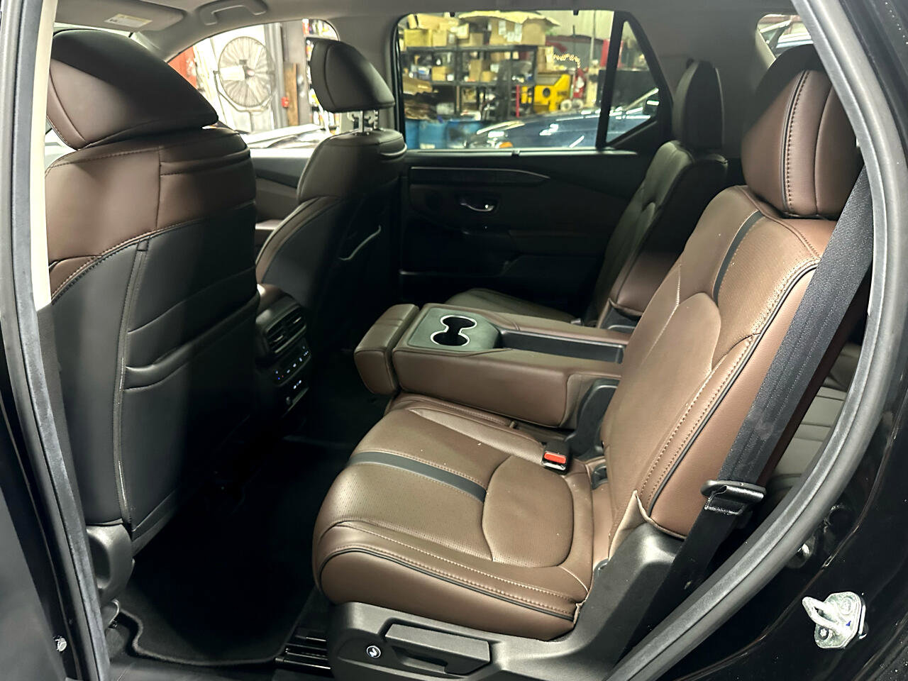 Used 2025 Honda Pilot Elite image 12