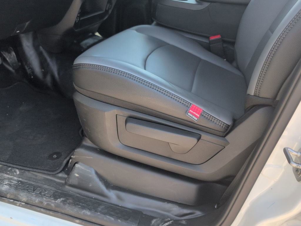 New 2026 RAM 3500 Tradesman image 17