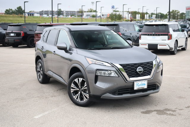 Certified 2023 Nissan Rogue SV AWD/4WD image 2