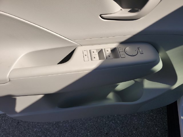 New 2027 Hyundai Kona SE AWD/4WD image 19