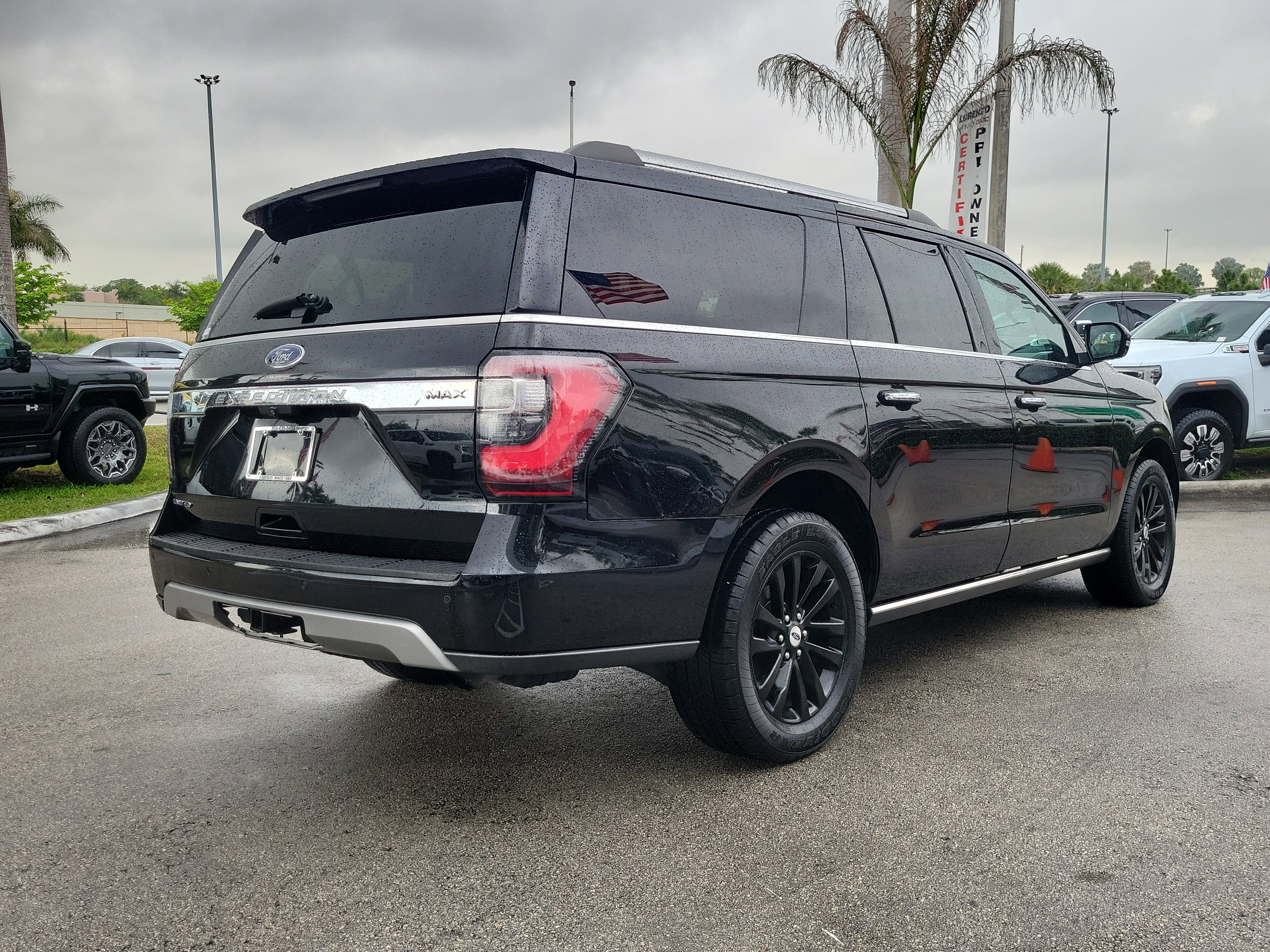 Used 2019 Ford Expedition Max Limited RWD image 5